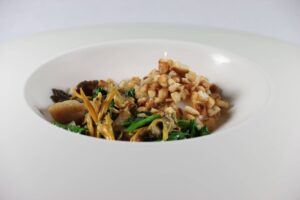 restaurante guía Michelin en Valencia - angula del monte